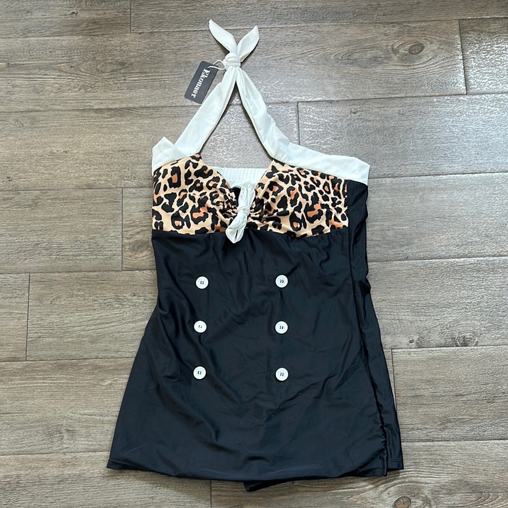 Stylish Kids One Piece with Leopard and Black Design